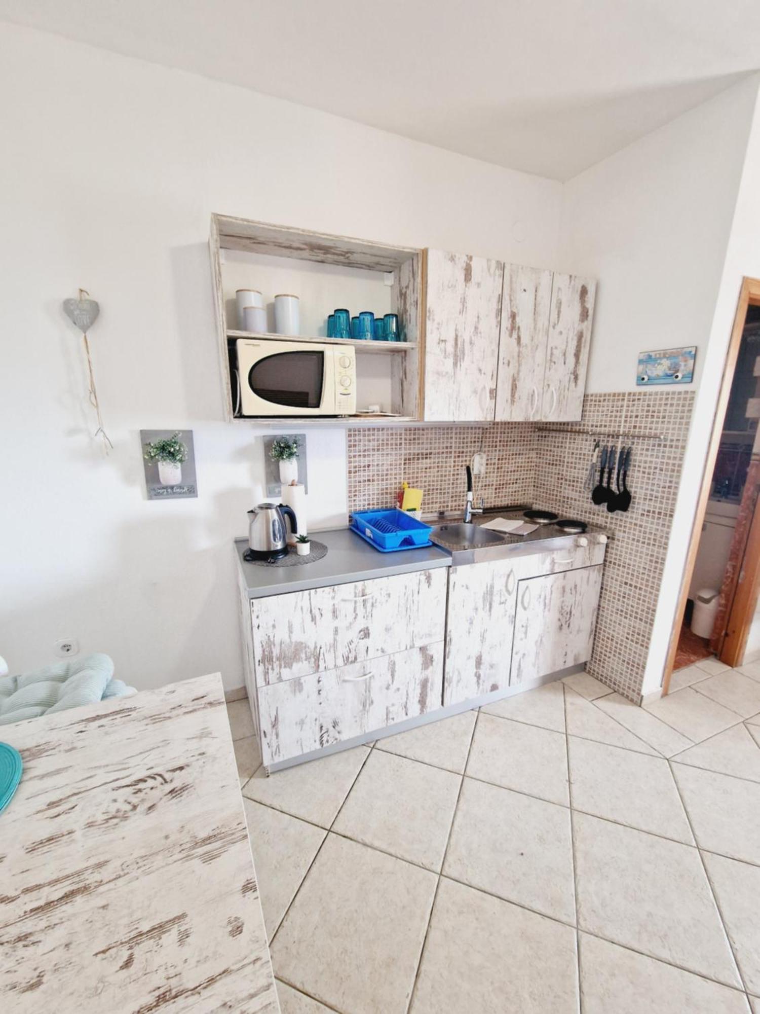 Apartment Melani Vir