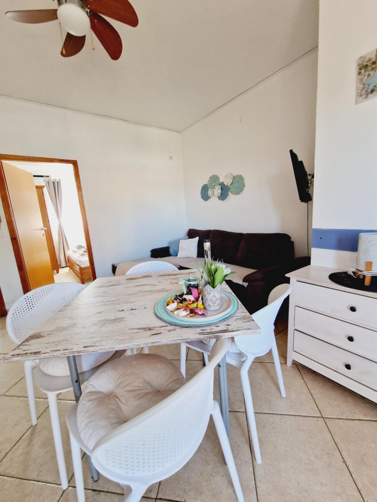 Melani Apartment *