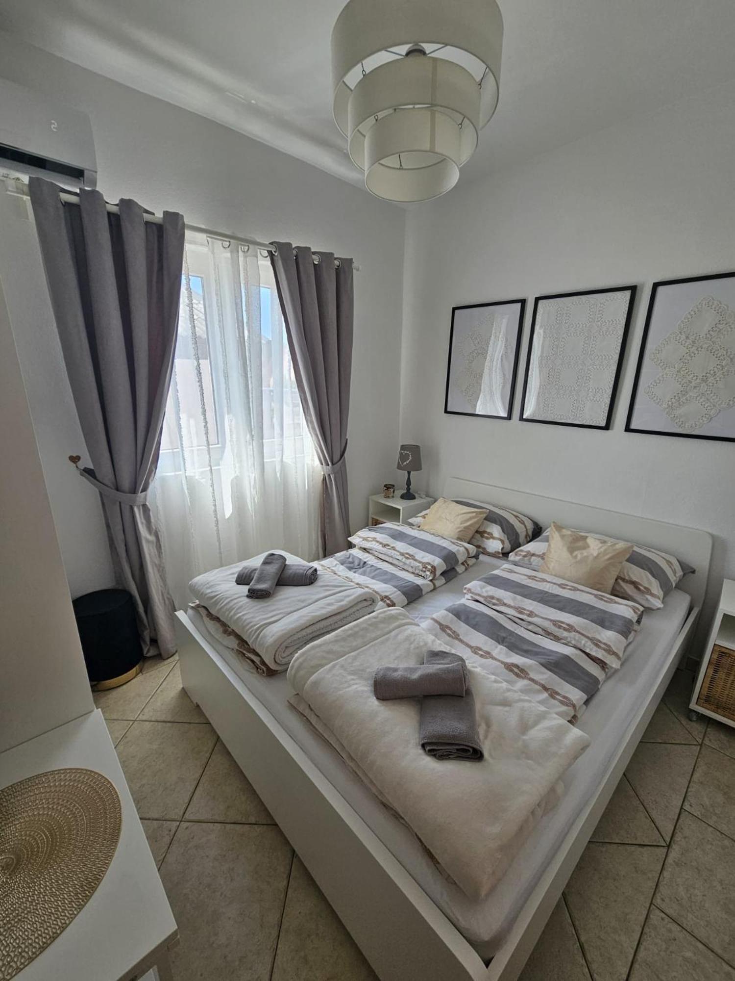 Apartament Melani *
